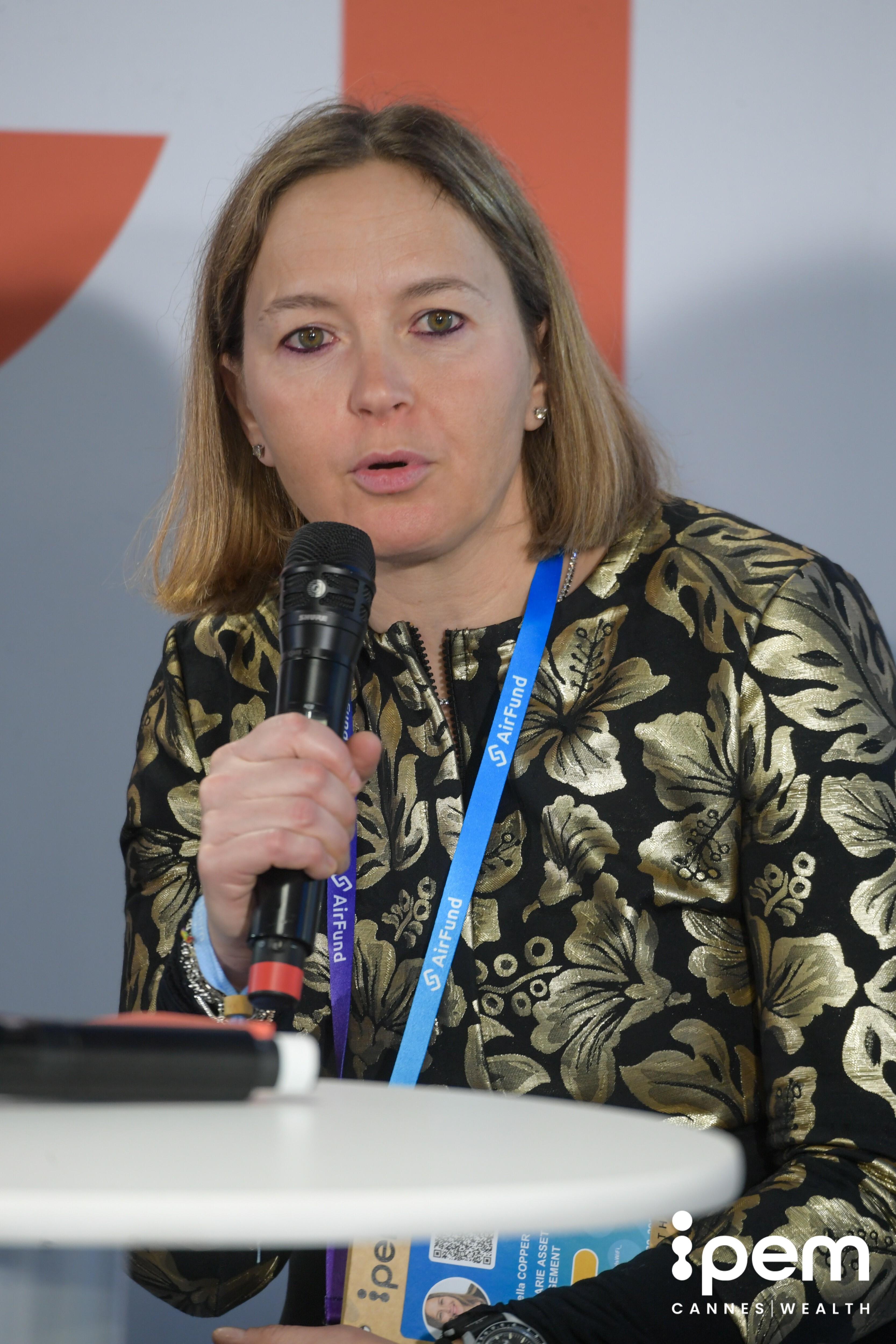 imgoJ2RIbMXCIiMat-OwxbCP